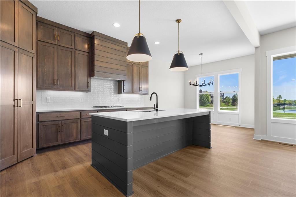 1720 SW Arbor Park Drive — photo 6