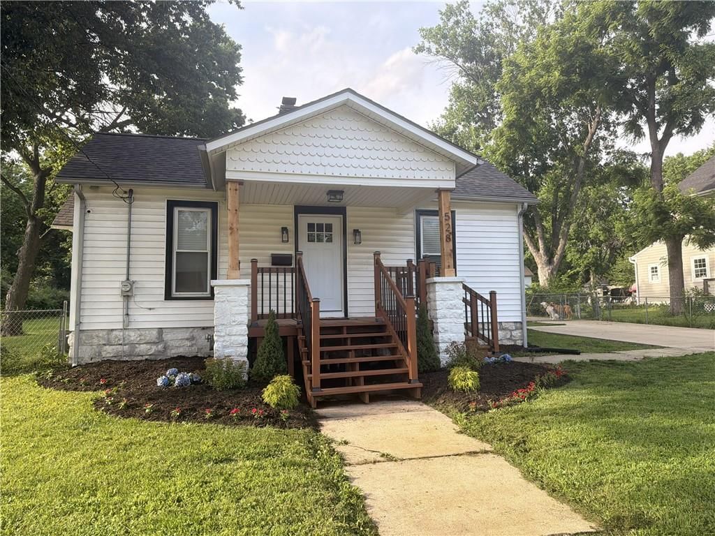 528 E Loula Street — photo 15