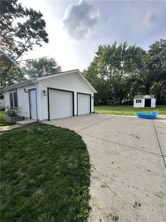 528 E Loula Street — photo 17