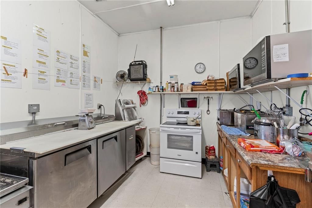 118 Hill Street — photo 18