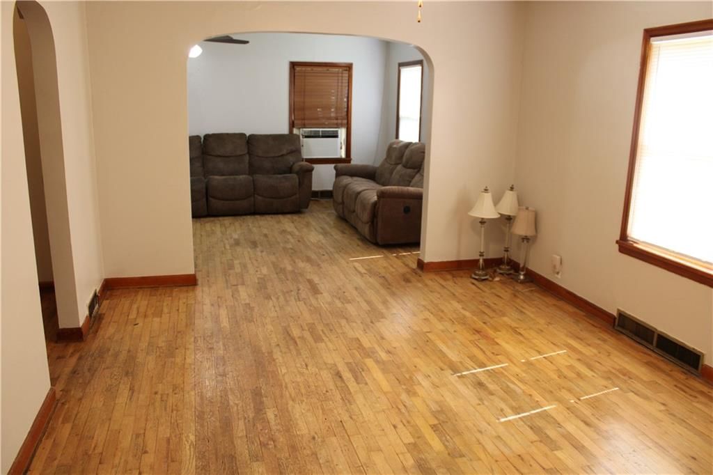 123 E Atkinson Avenue — photo 4