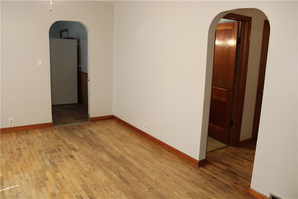 123 E Atkinson Avenue — photo 11