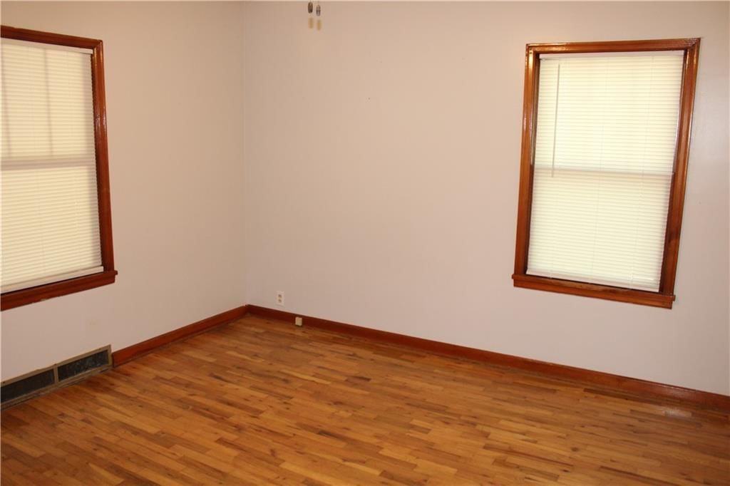 123 E Atkinson Avenue — photo 14