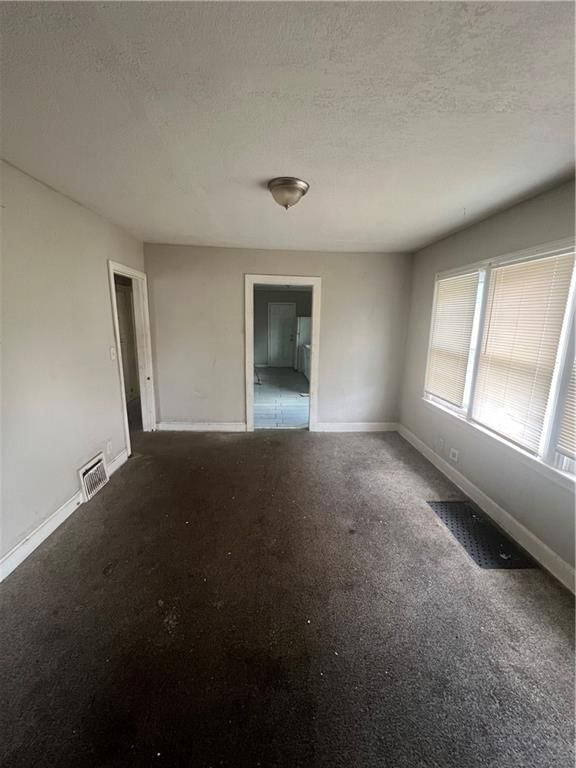 2217 E 67th Terrace — photo 5