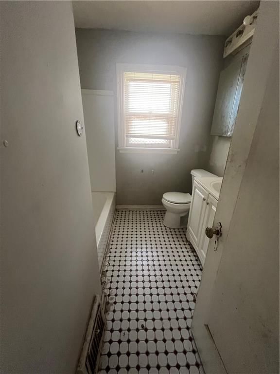 2217 E 67th Terrace — photo 10