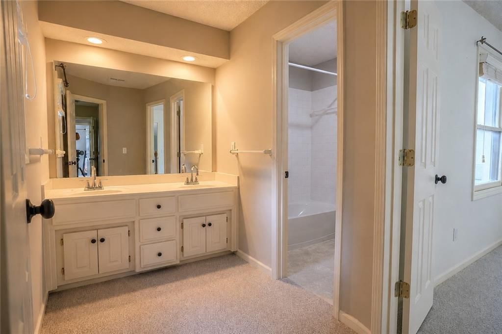 13918 Parkhill Street — photo 40