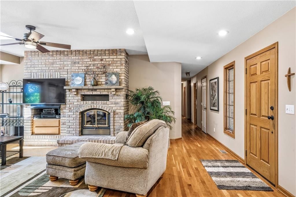 33180 W 95th Street — photo 25