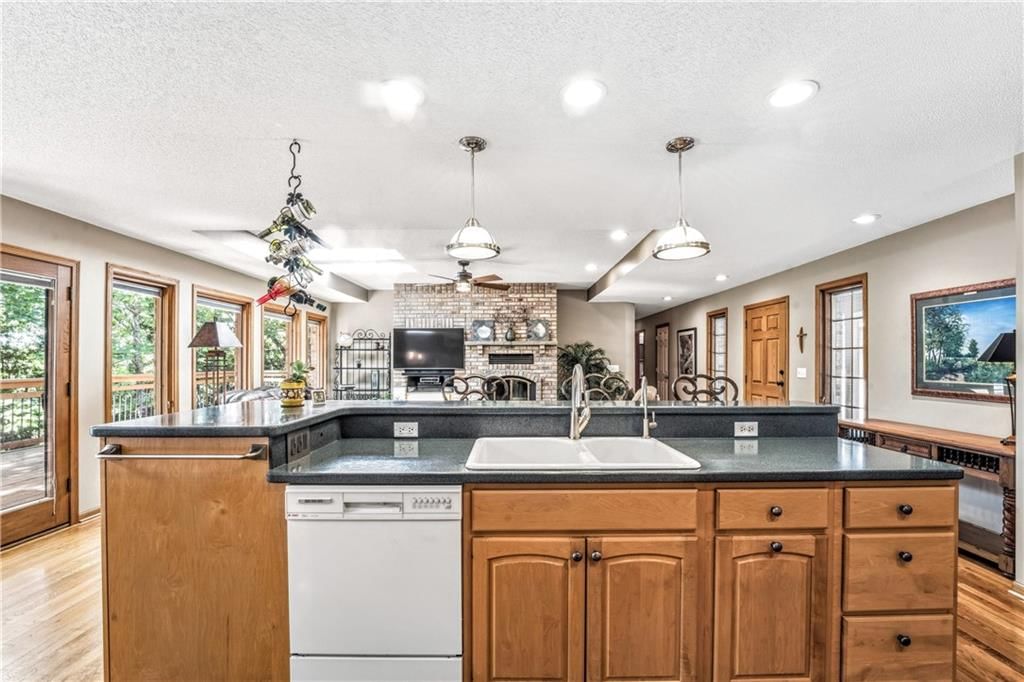33180 W 95th Street — photo 36