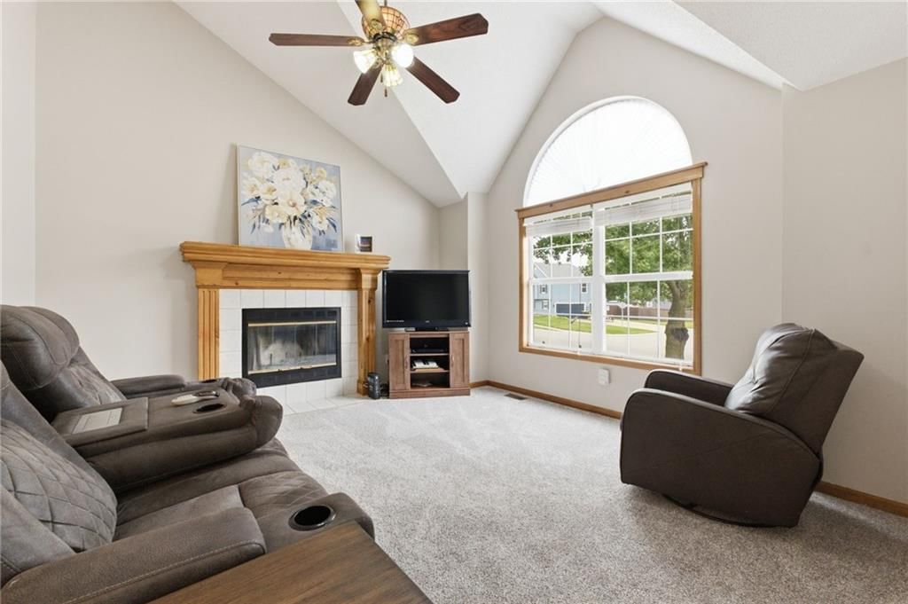 205 Apple Valley Parkway — photo 4