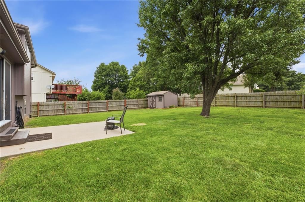 205 Apple Valley Parkway — photo 25
