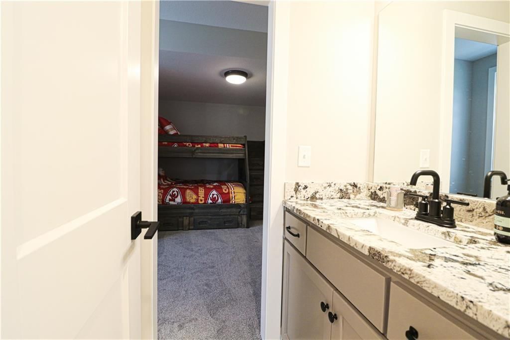 4720 NE Freehold Drive — photo 26