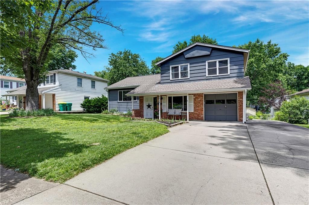 8929 Grandview Drive — photo 4
