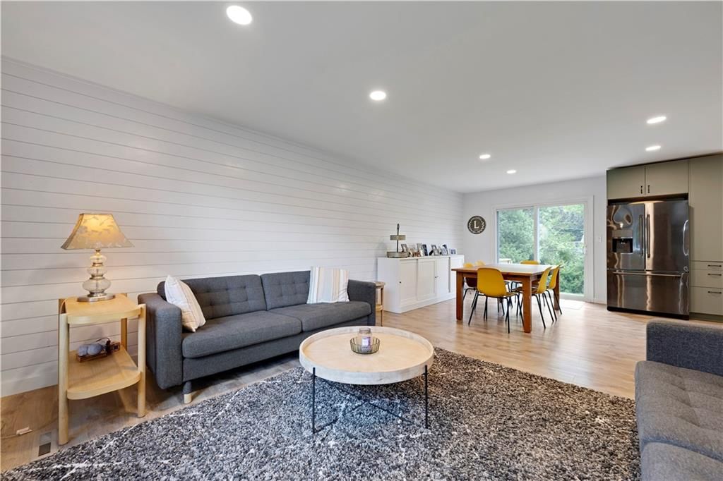 8929 Grandview Drive — photo 8
