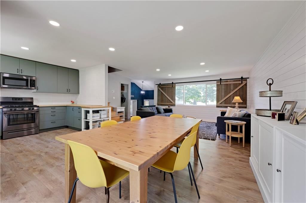 8929 Grandview Drive — photo 13