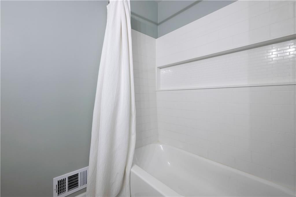 8929 Grandview Drive — photo 22
