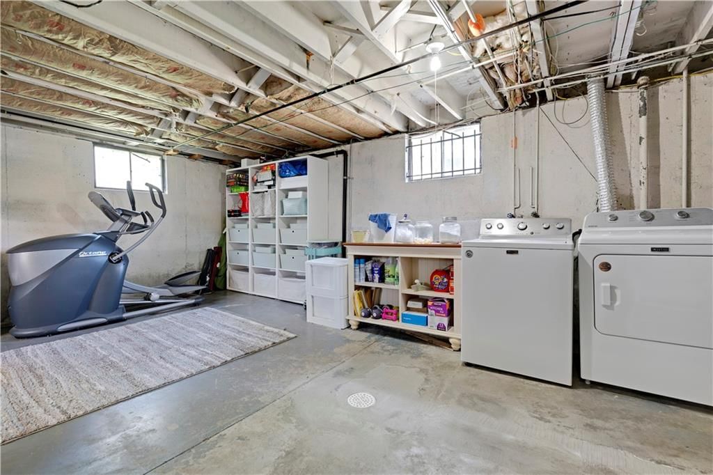 8929 Grandview Drive — photo 29