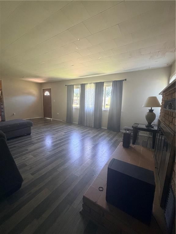 502 N Wooden Avenue — photo 9