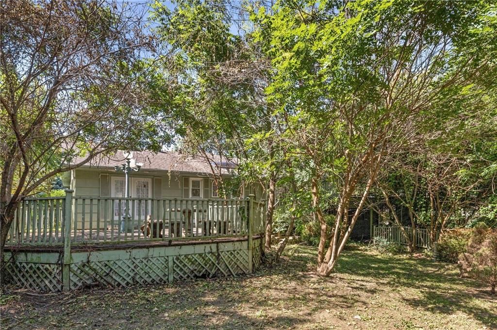 8712 WAVERLY Avenue — photo 32