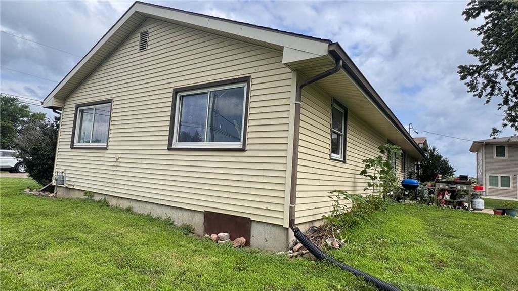506 N Prairie Street — photo 3