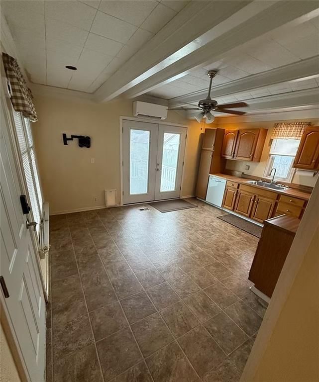 1219 E 24 Avenue — photo 5