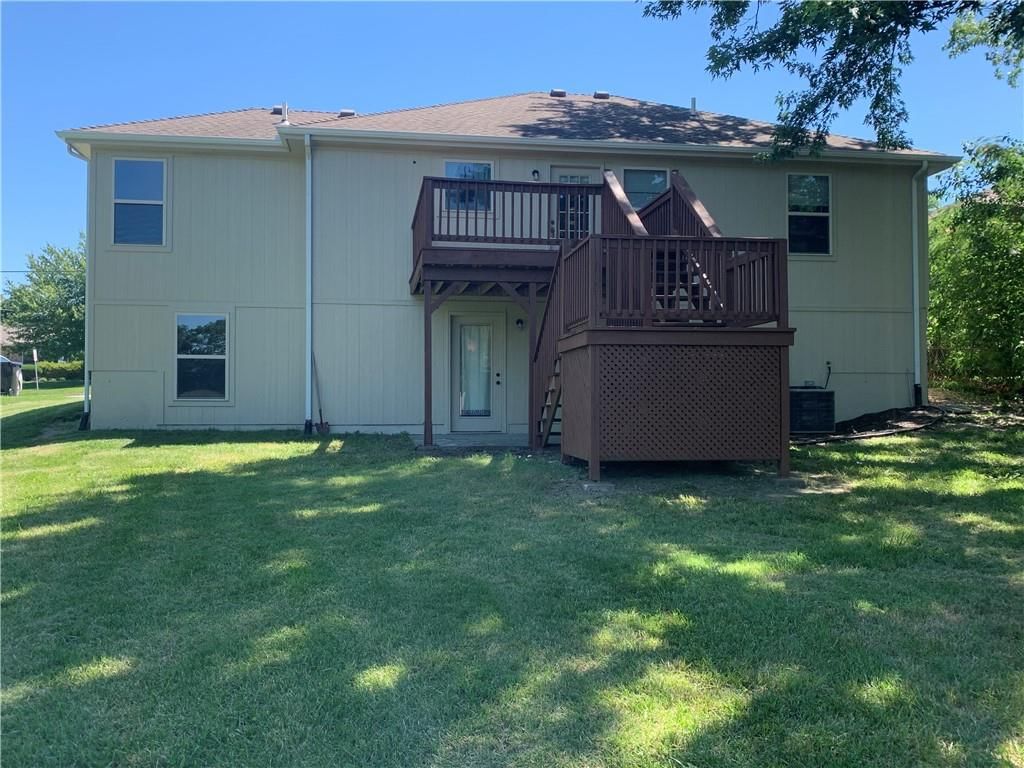 1311 Country Club Drive — photo 17