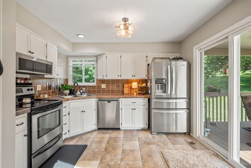 4208 NW Jonathan Court — photo 14