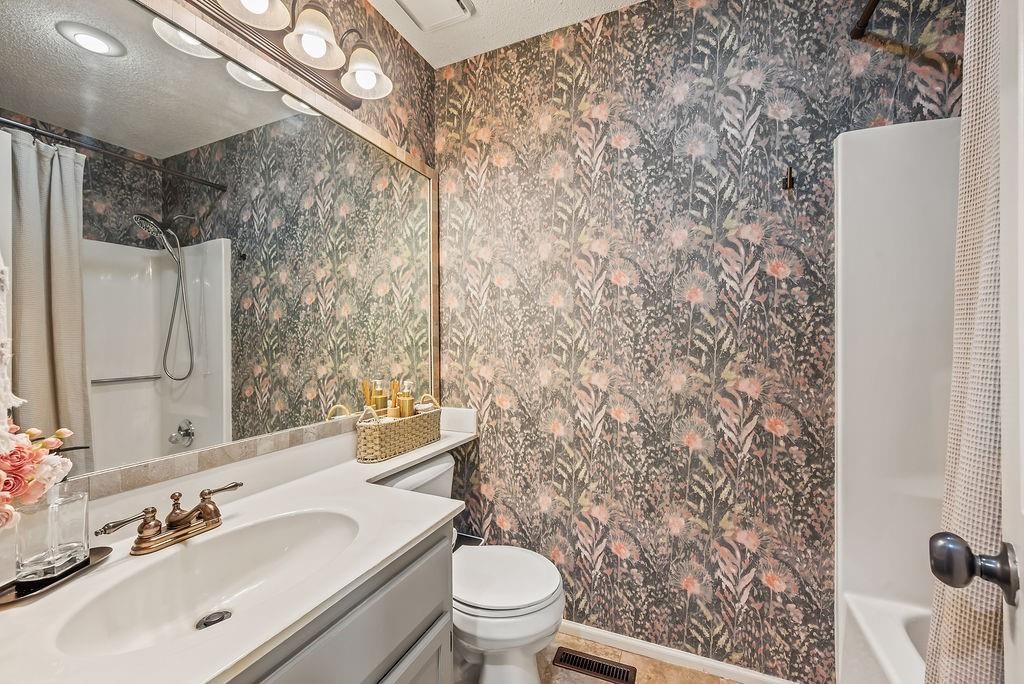 4208 NW Jonathan Court — photo 17