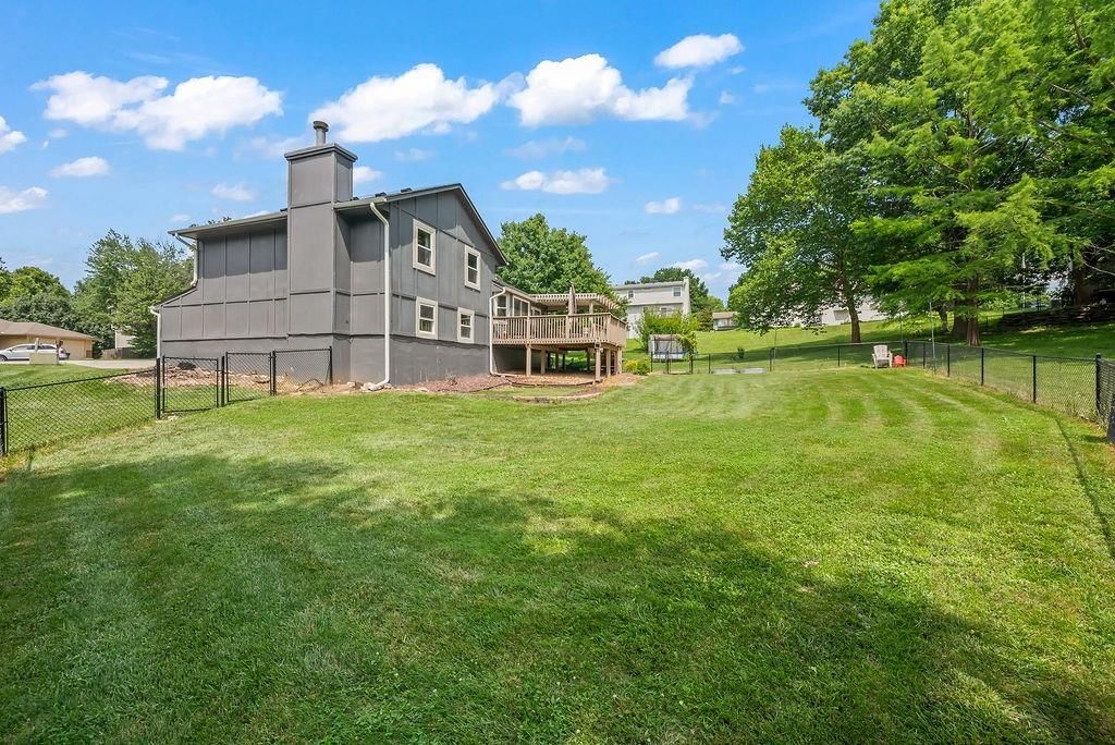 4208 NW Jonathan Court — photo 37
