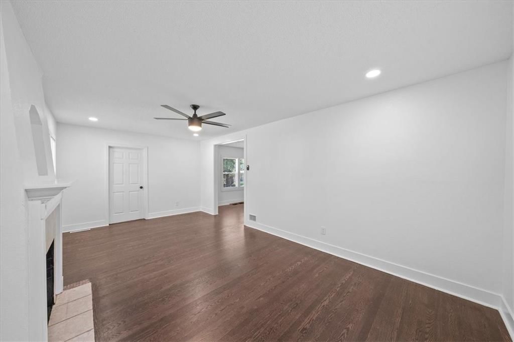 7301 Lydia Avenue — photo 3