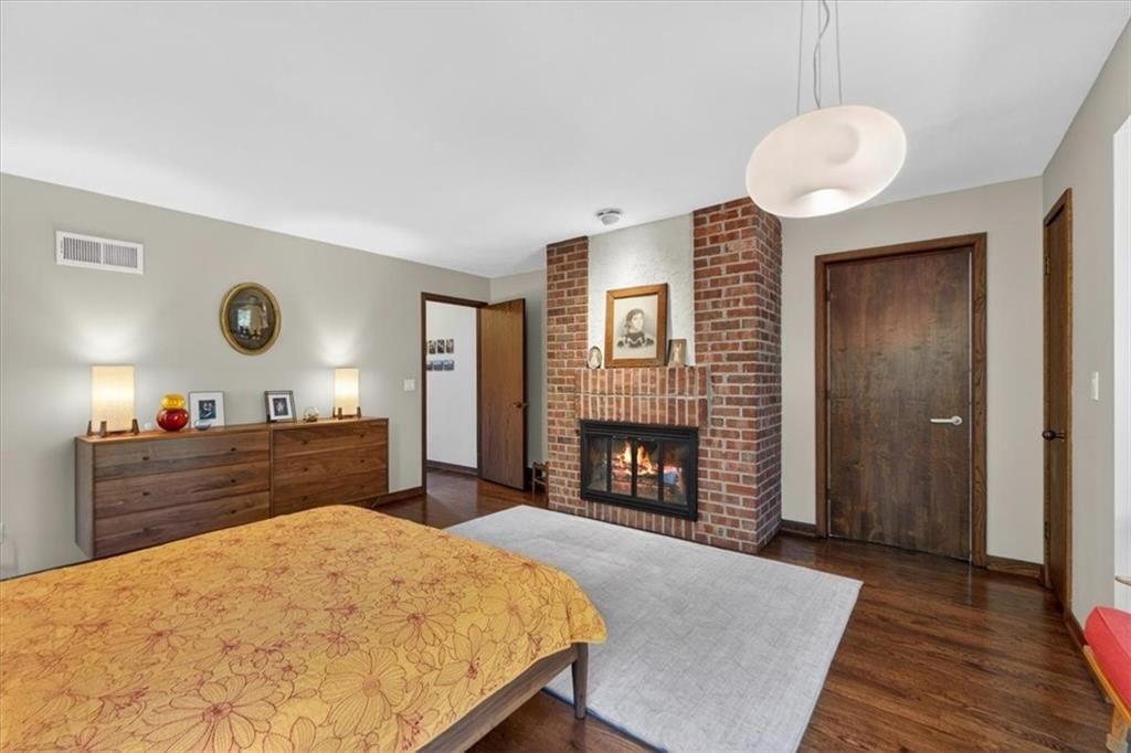 1024 Huntington Road — photo 33