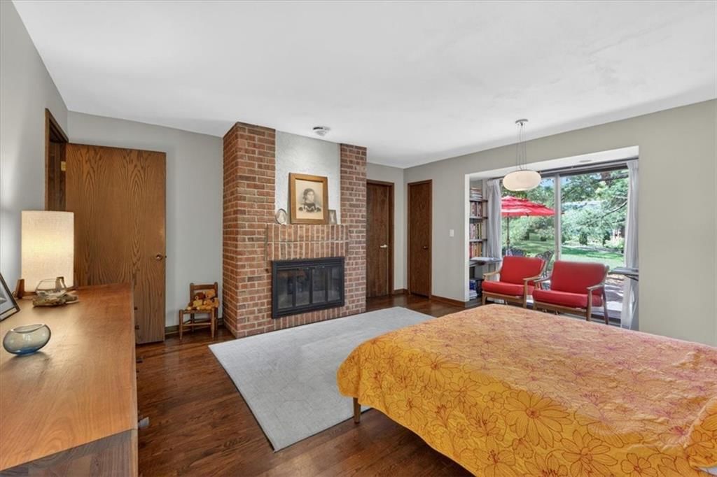 1024 Huntington Road — photo 36