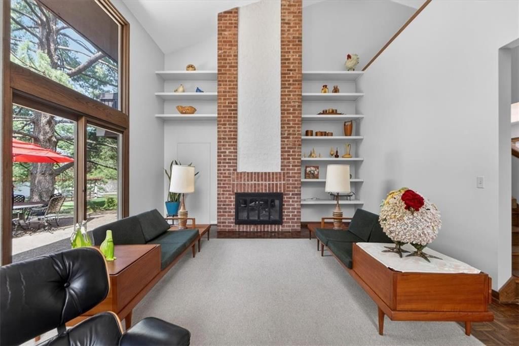1024 Huntington Road — photo 44