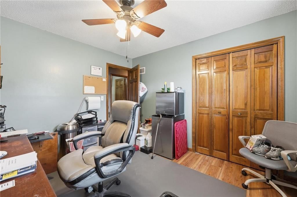 9017 CRESCENT Court — photo 17