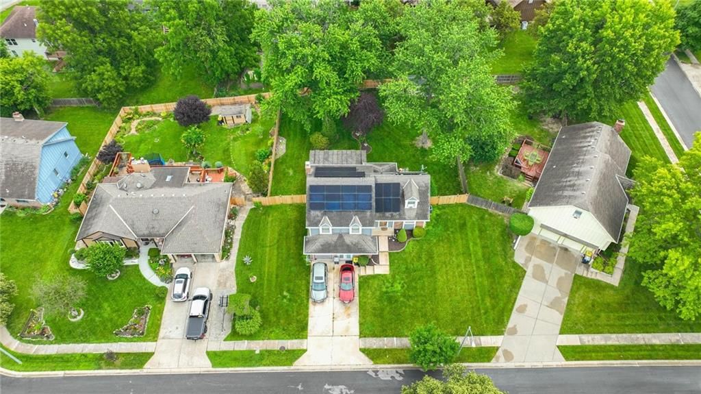 9017 CRESCENT Court — photo 39
