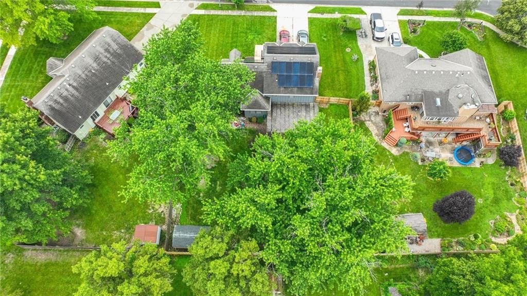 9017 CRESCENT Court — photo 42