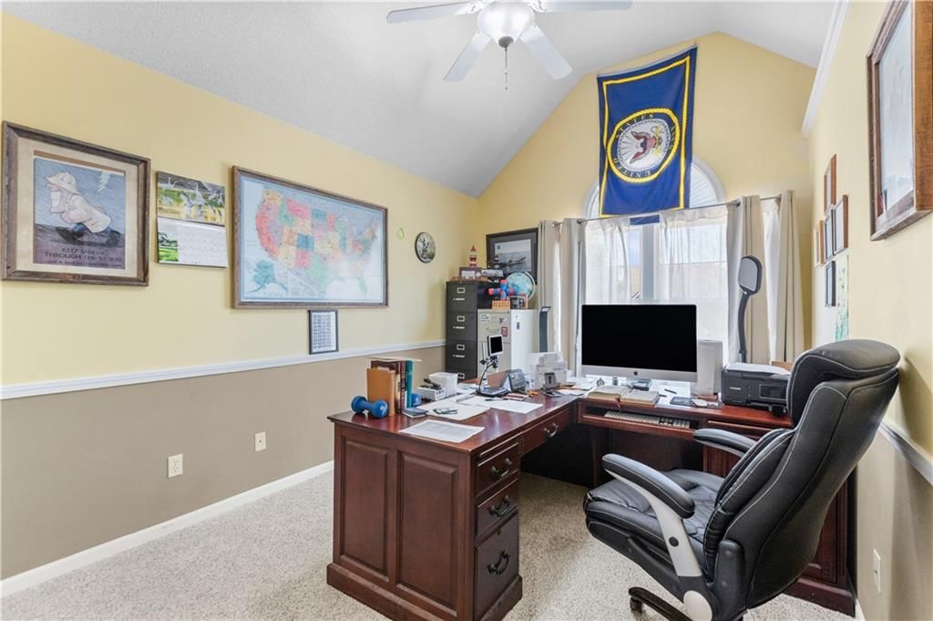 608 COACH LIGHT Circle — photo 17
