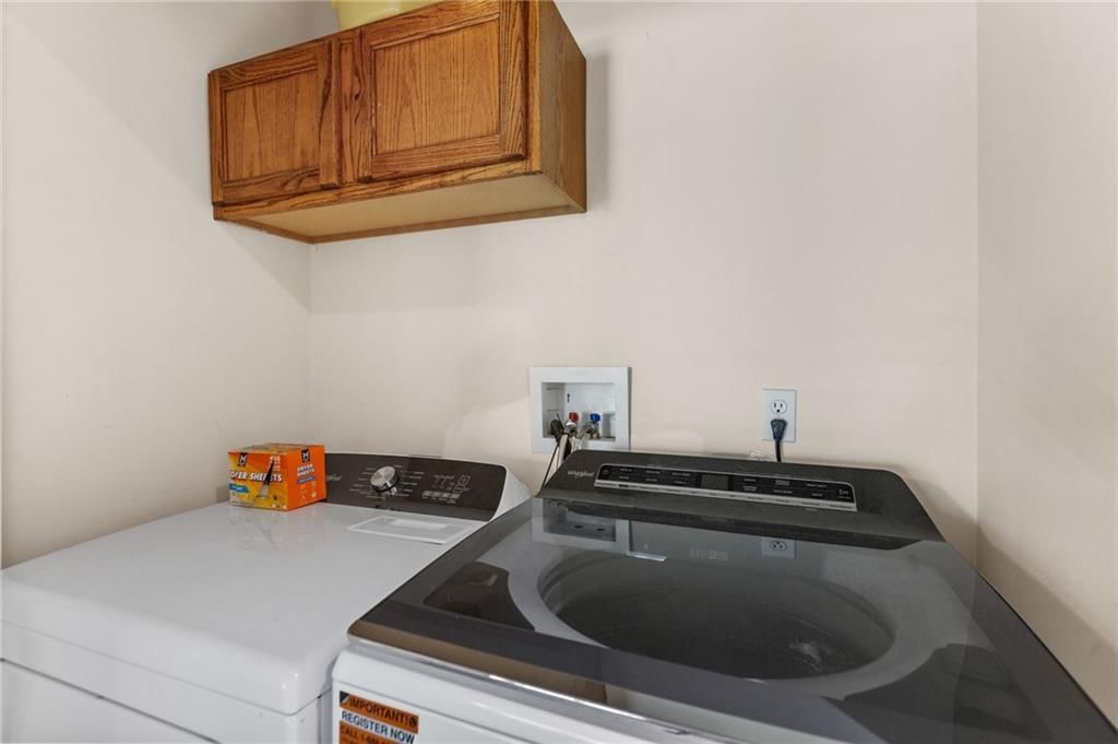 608 COACH LIGHT Circle — photo 20