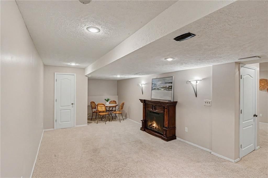 13891 S Kaw Street — photo 34