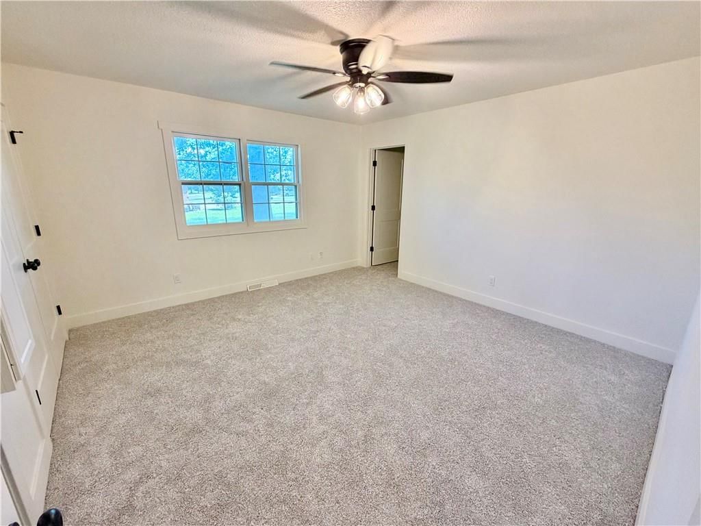 1001 Country Club Drive — photo 8