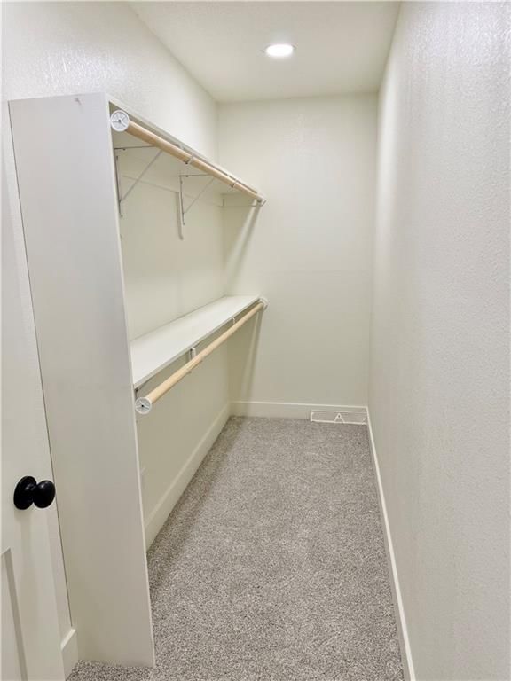 1001 Country Club Drive — photo 9