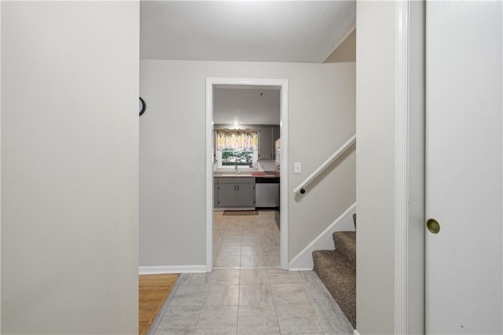 10217 W 91st Street — photo 2