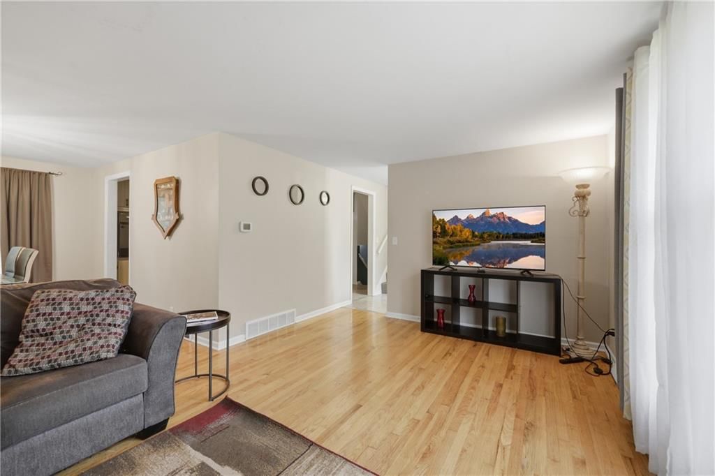 10217 W 91st Street — photo 5