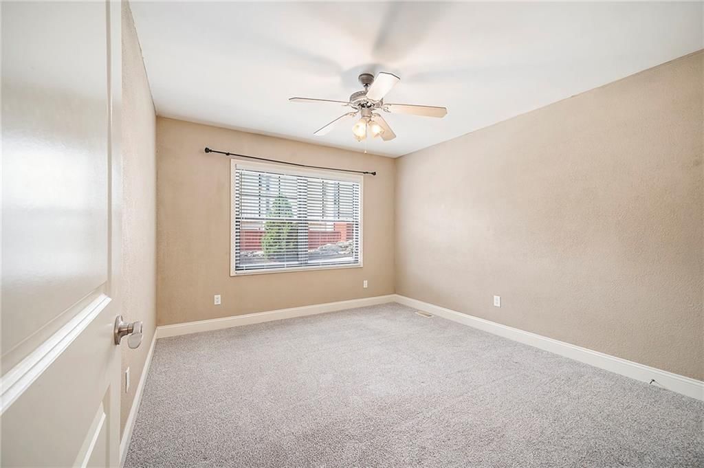 1104 W 46th Street — photo 10