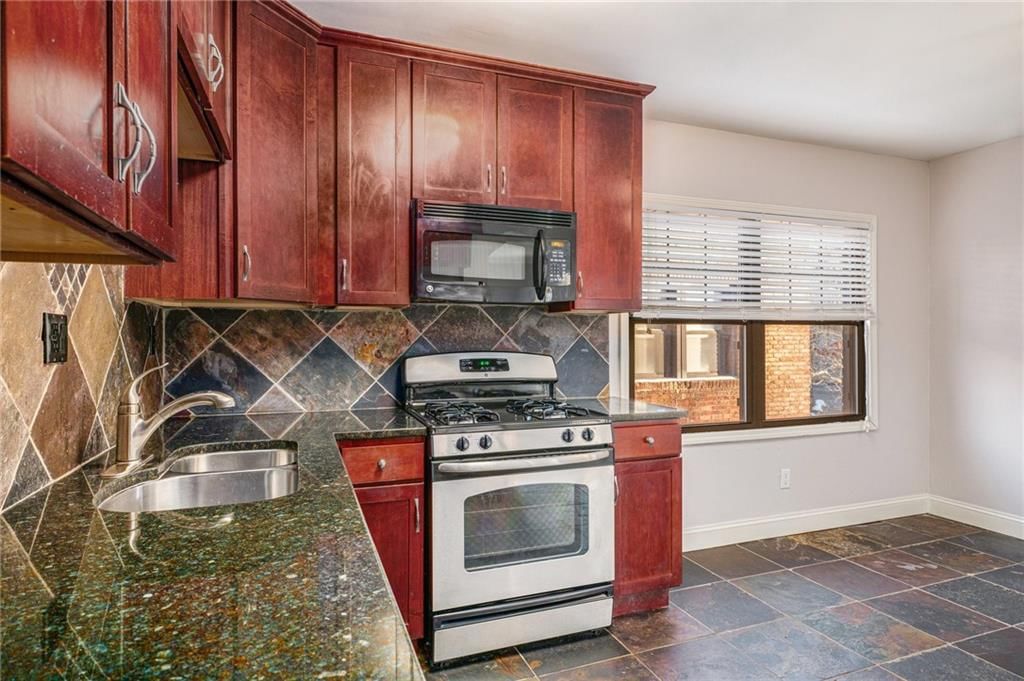 1104 W 46th Street — photo 22