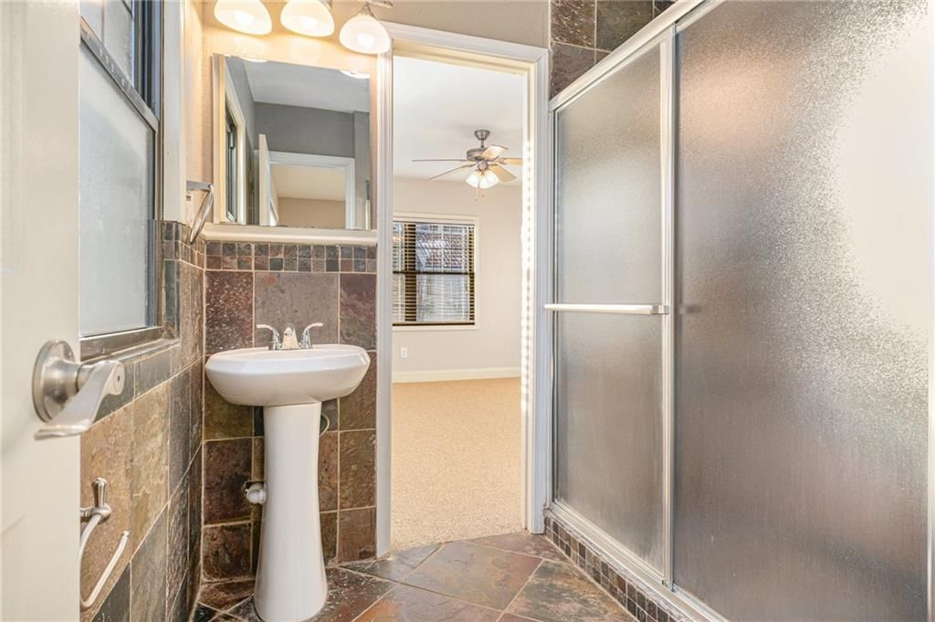 1104 W 46th Street — photo 29