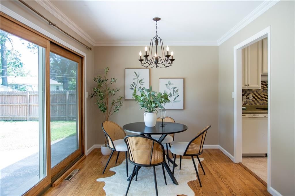 8878 Westbrooke Drive — photo 9