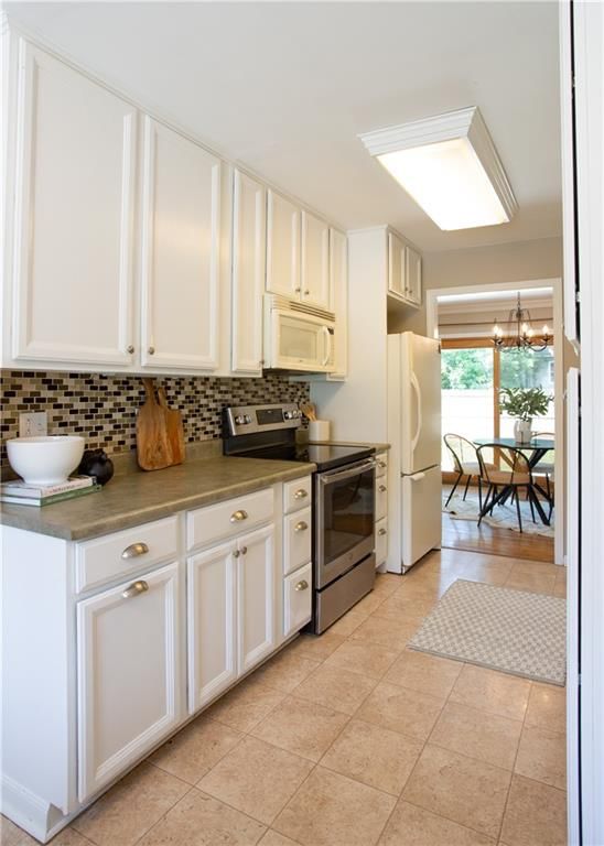 8878 Westbrooke Drive — photo 10