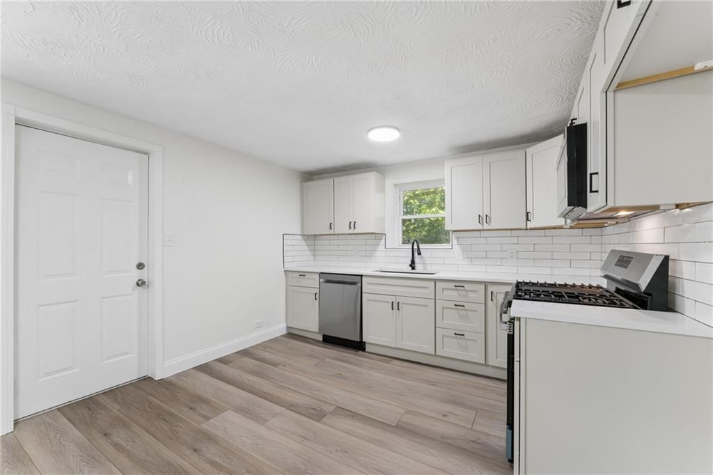 11225 E 14th Street — photo 8