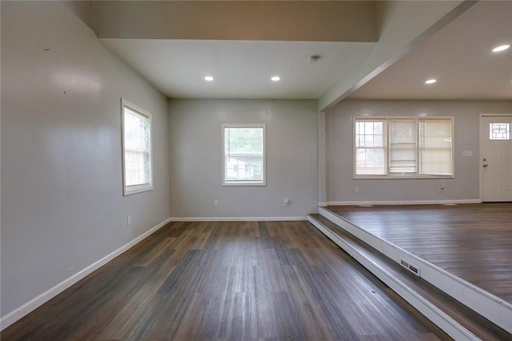 9100 E 43rd Terrace — photo 8