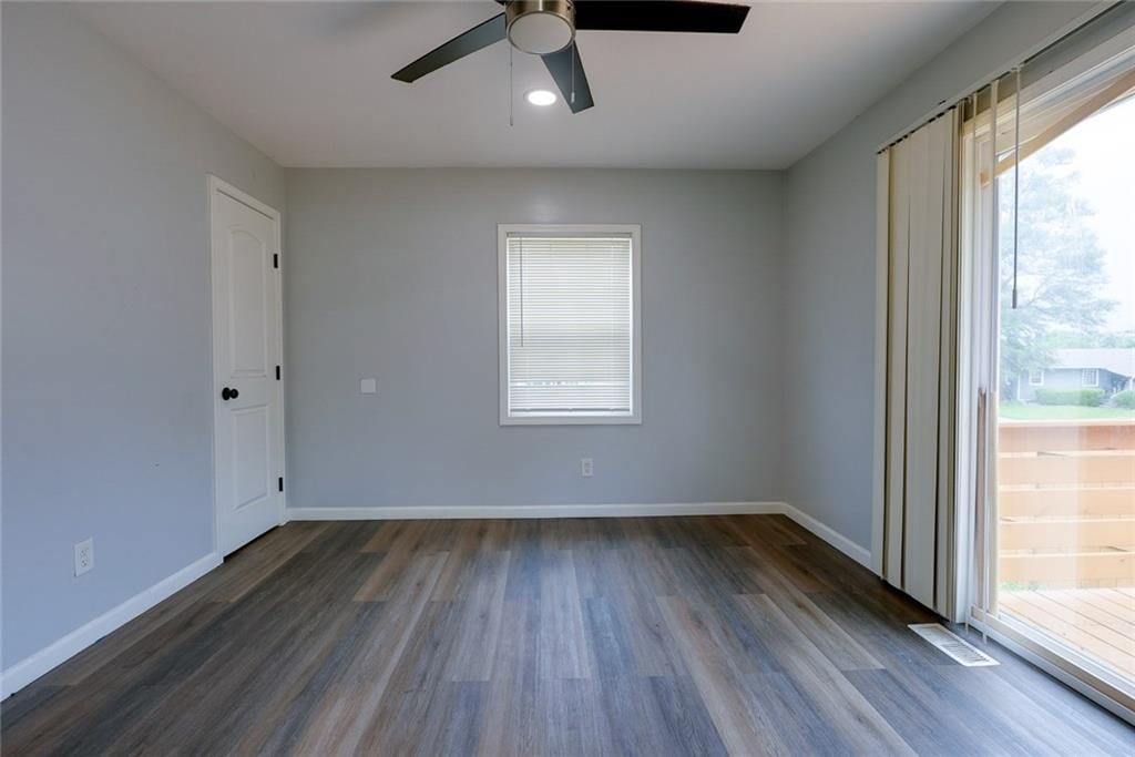 9100 E 43rd Terrace — photo 15